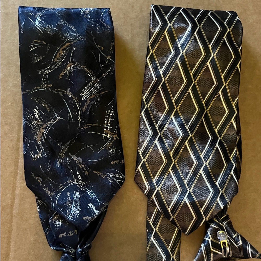 2 towncraft clip on ties